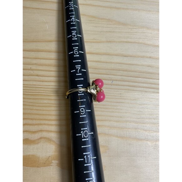 Vintage Gold Tone Round Pink Coral Center Pearls Adjustable Ring - Picture 2 of 4